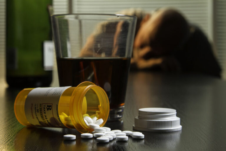 Understanding the Risks Of Mixing Alcohol and Drugs